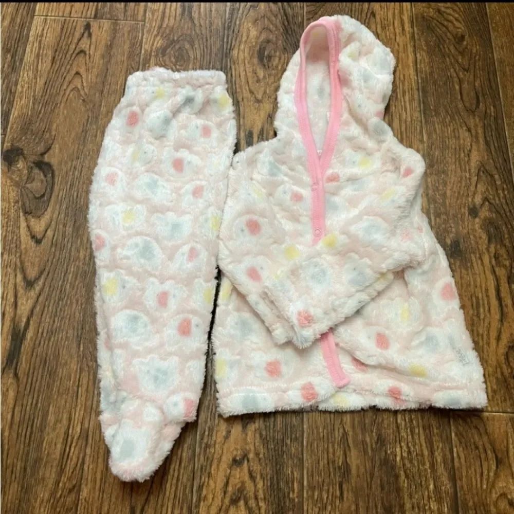 NWOT Infant Fuzzy Elephant 2 Pc Outfit Sz 3-6 Mos